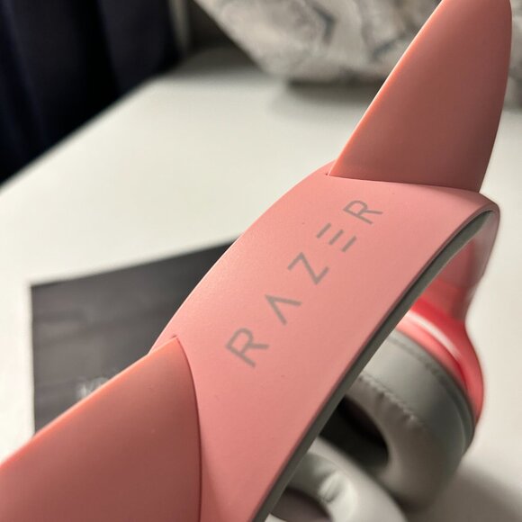 Razer Kraken Kitty V2 USB Wired RGB Headset: Chroma Kitty Ears Quartz Pi… - Picture 9 of 15